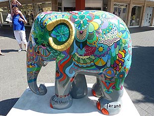 Elephant Parade mit Farang in Trier