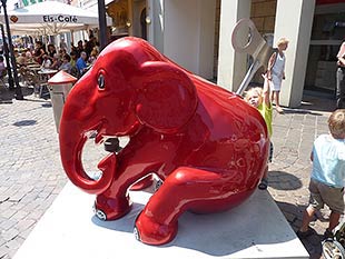 Elephant Parade mit Turbofant in Trier