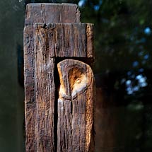 Eule - Holzskulptur aus Fachwerkbalken