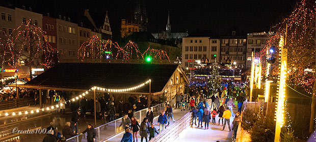 Weihnachtsmarkt Köln Eislaufbahn Heumarkt
